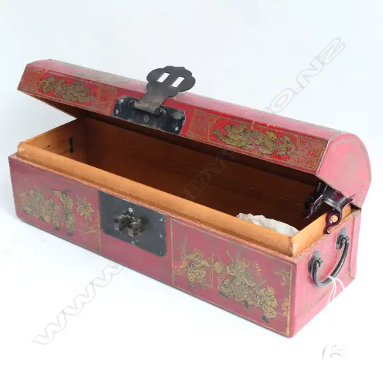 CHINESE DOME TOP LACQUER  BOX 