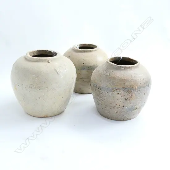 3 VINTAGE CHINESE GINGER JARS