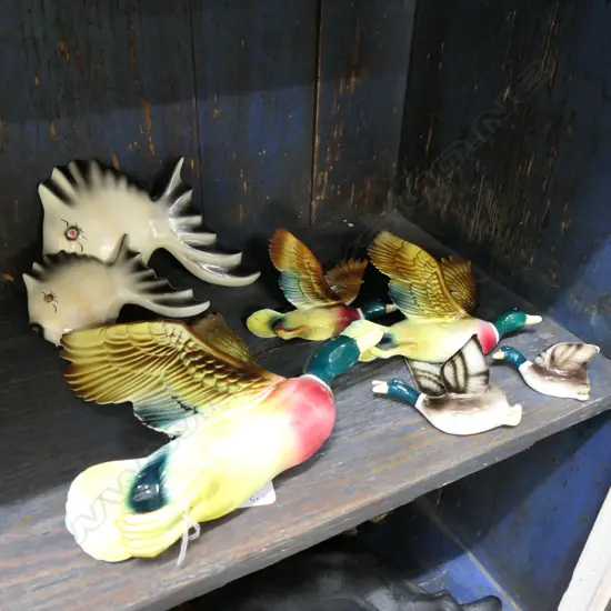 5 FLYING WALL DUCKS & 2 FISH