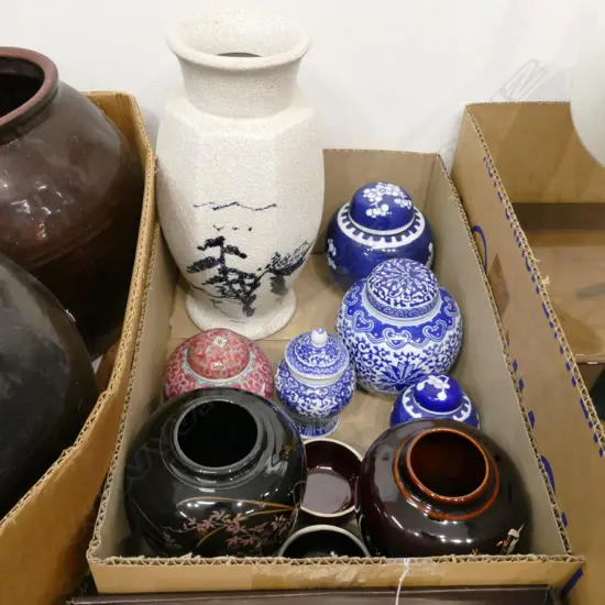 LOT ASST GINGER JARS / VASE ETC