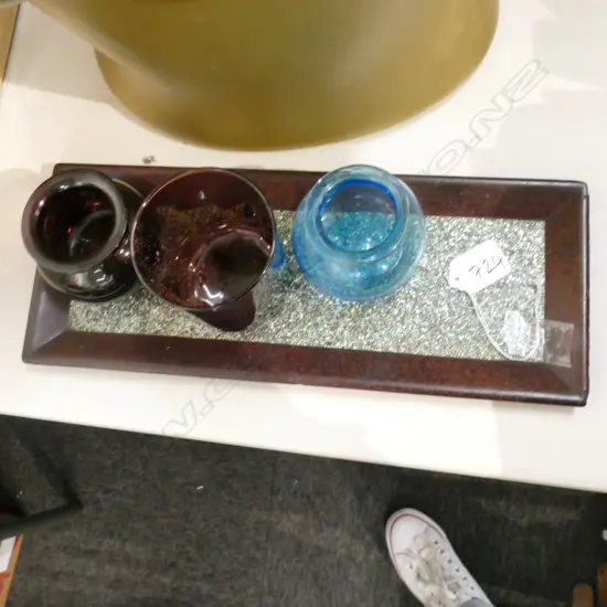 LACQUER TRAY & 3 GLASSES
