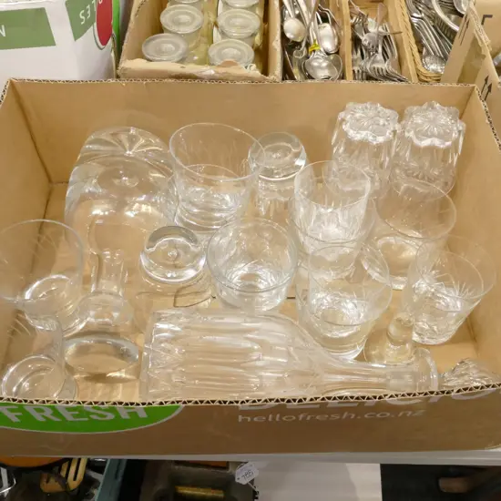 BOX LOT 2 DECANTERS, ASST WHISKEY GLASSES 
