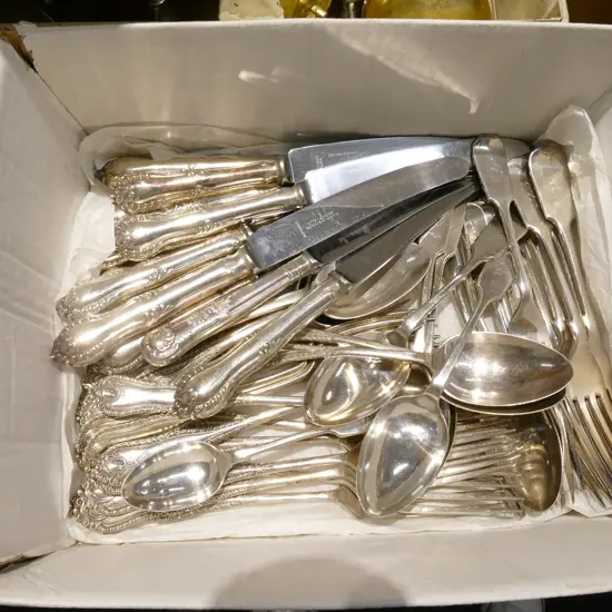 E.P SHEFFIELD FIDDLE CUTLERY SET