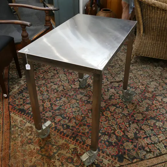 INDUSTRIAL STEEL TABLE ON CASTORS L 800 MM