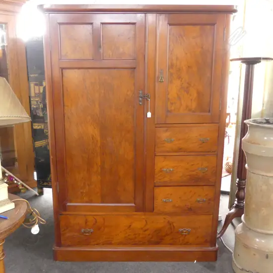 KAURI MANROBE 1270 x 530 x 1800mm