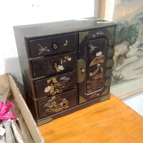 JAPANESE JEWLERY BOX