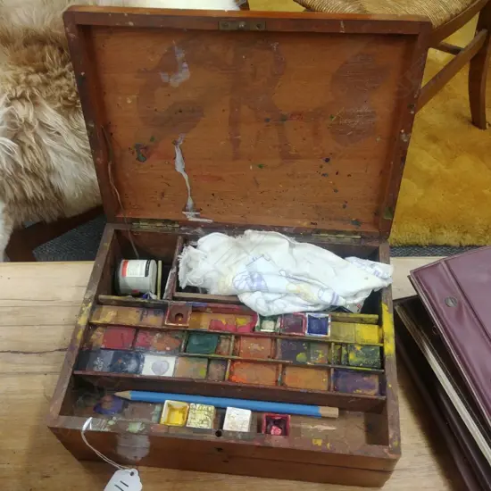 PAINTERS BOX AND CONTENTS 