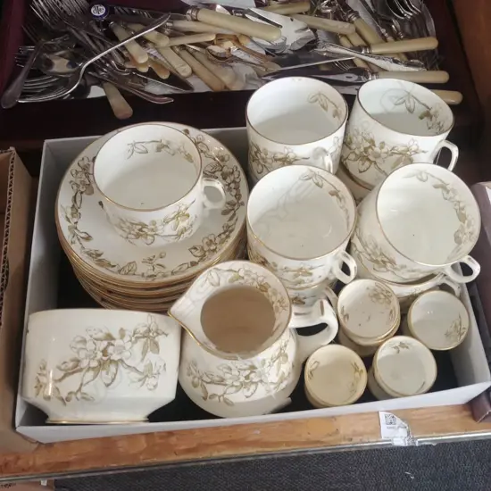 VICTORIAN TEA SET, PART.