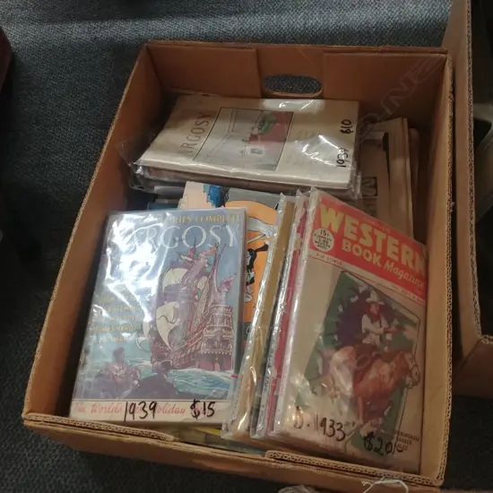 LOT ASST VINTAGE MAGS/ART NZ/FOOTROT FLATS ETC