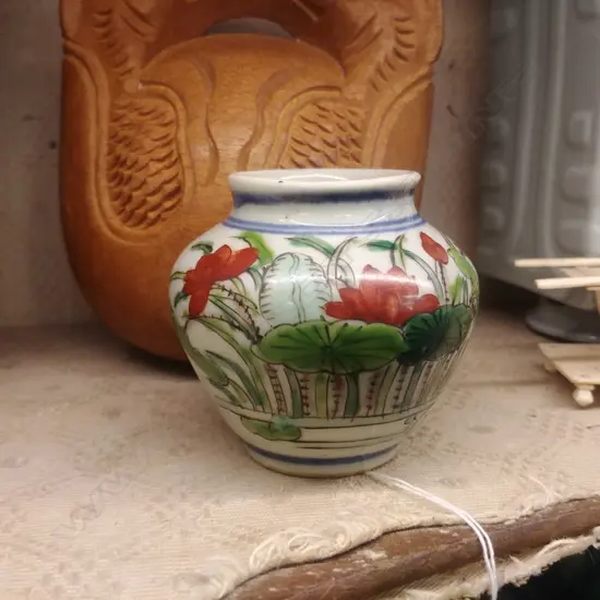 SMALL CHINESE OVOID BRUSH WASH POT HAND PAINTED