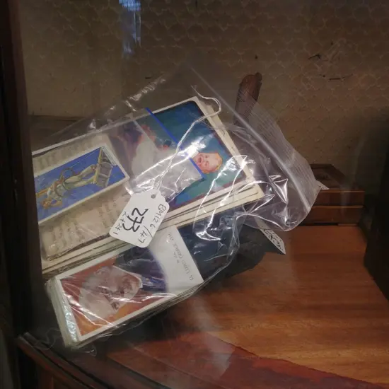 2 X NOVELTY DISPENSER BOXES; 2 WOODEN ANIMALS & BAG OF CIGARETTE CARDS