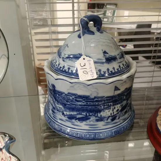 CHINESE CERAMIC B&W COOKIE JAR