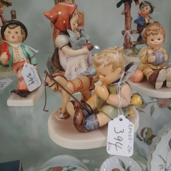 HUMMEL  #658 PLAYFUL BLESSING