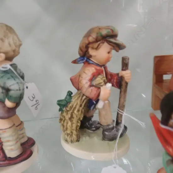 HUMMEL  #386 ON SECRET PATH