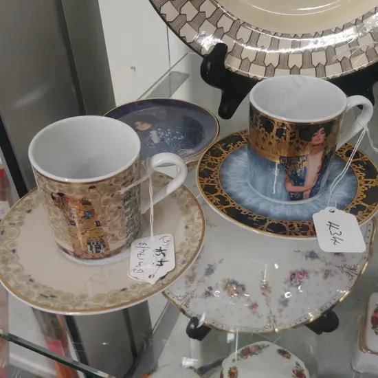 GOEBEL GUSTAV KLIMT DISH + 2 DEMI-DASSE C+SAUCERS