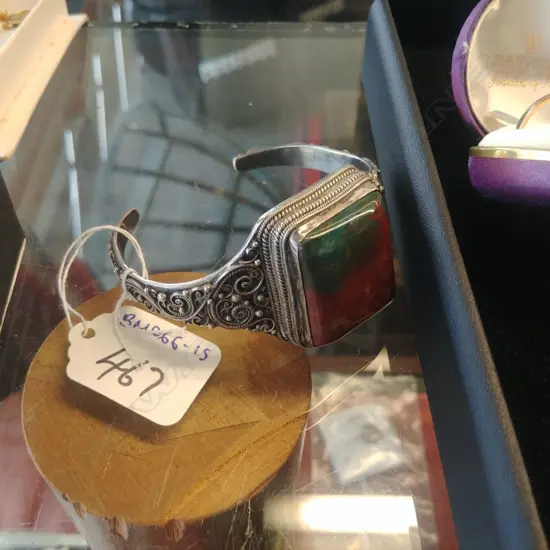 SILVER CARNELIAN BRACELET - WIRE WORK