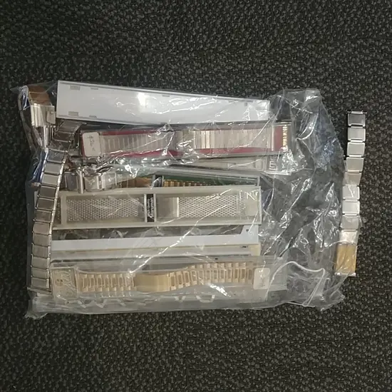 SELECTION OF MEN'S BRACELET WATCH STRAPS 