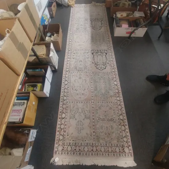 LONG SILK PINK RUNNER H/K