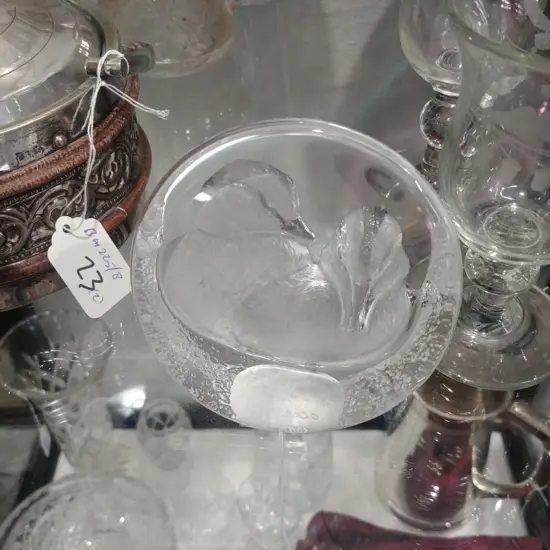 MATS JONASSON GLASS PAPERWEIGHT - DUCKS