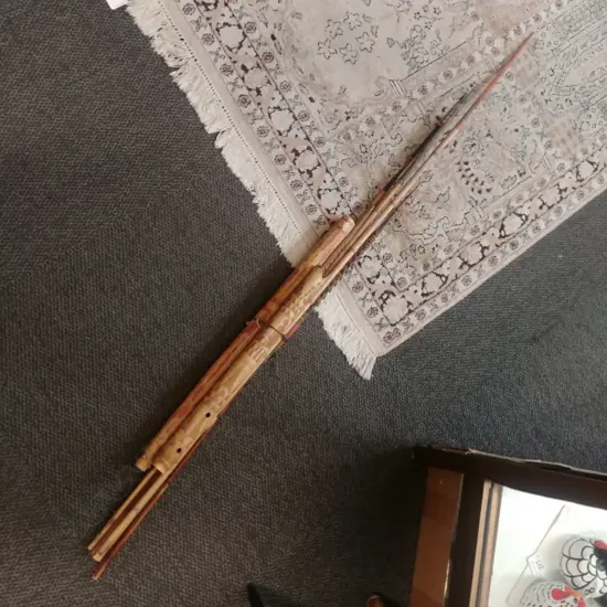 LOT ASST TRIBAL SPEARHEADS + FLUTES