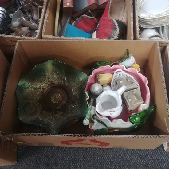 BOX LOT GLASSWARE + CHINA INC. VICTORIA + ELIZABETH JUBILEE PLATES