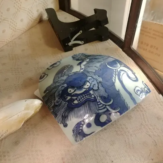 B+W CHINESE PORCELAIN FRAGMENT