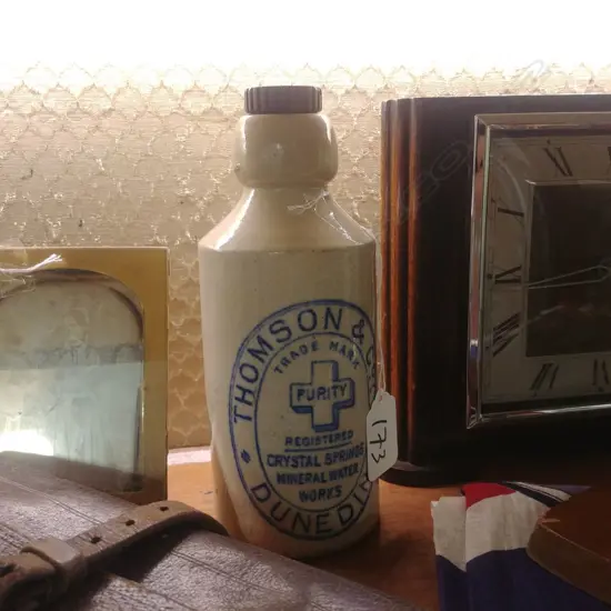 THOMSON+COYS SPRING WATER BOTTLE