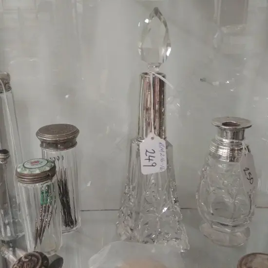 TALL EDW SILVER TOPPED SCENT BOTTLE