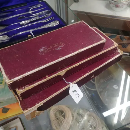 3 BOXED CASEIN KNIFE SETS