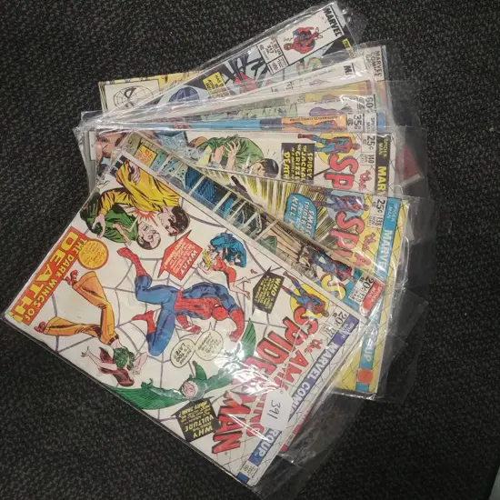 STACK OF EARLY SPIDER-MAN COMICS - IN SLEEVES INC #127, #130, #138 ETC