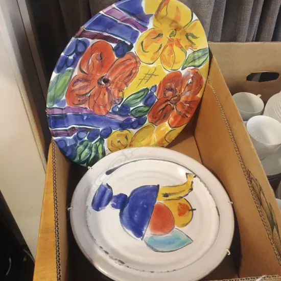 FIVE MORRIS AND JAMES PLATES/PLATTERS