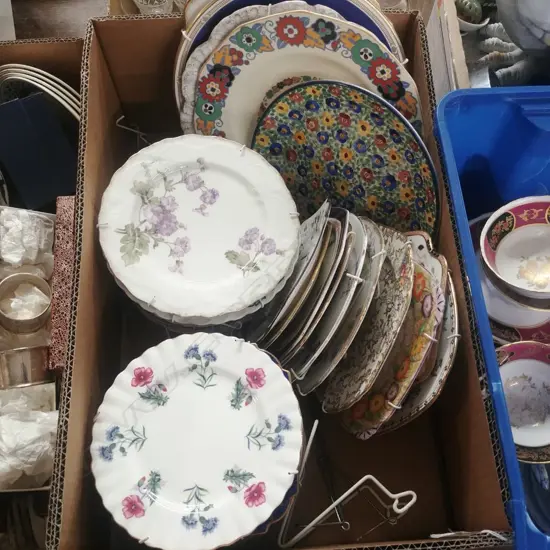 CHINA DISPLAY PLATES INCL. PARAGON, R/A, ANSLEY