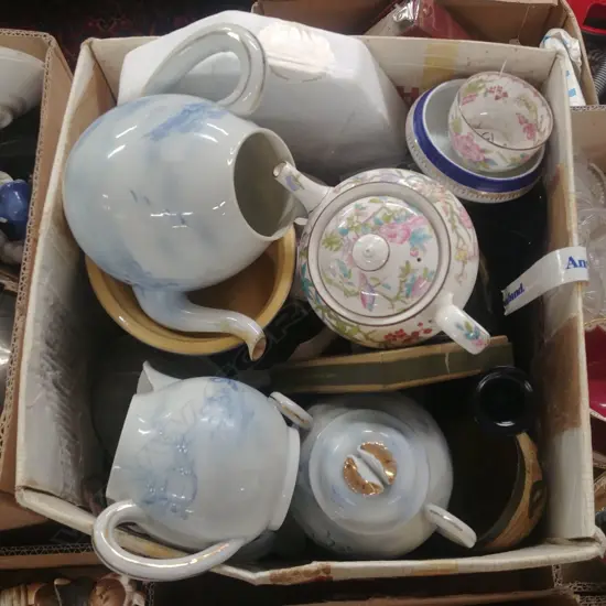 LOT ASST CHINA/GLASSWARE