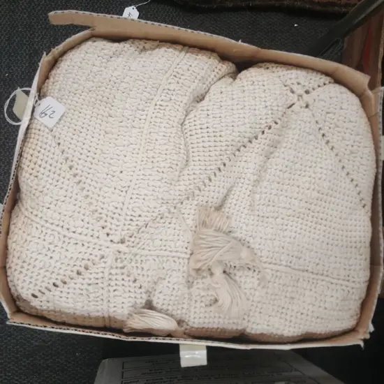 WHITE CROCHET BED SPREAD