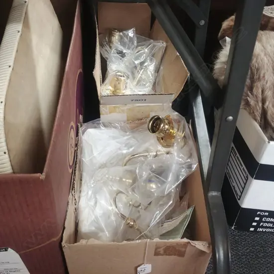 BRASS LIGHT FITTINGS