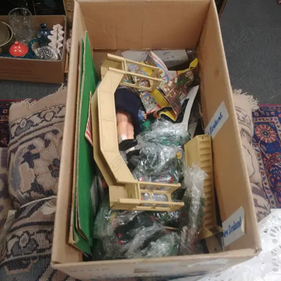 VINTAGE PLASTIC TOY GARDEN ETC