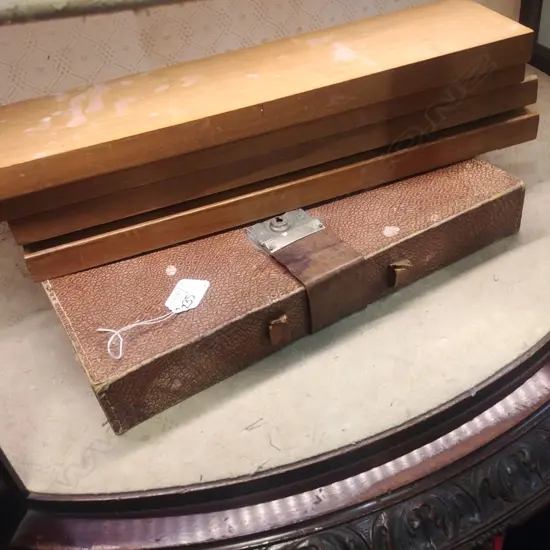 BOXED BONE & BAMBOO MAH JONG SET W/ TILE HOLDERS