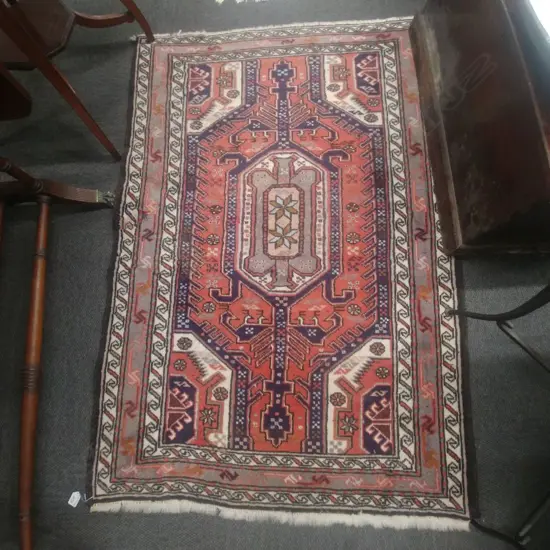 HANDKNOTTED RUG