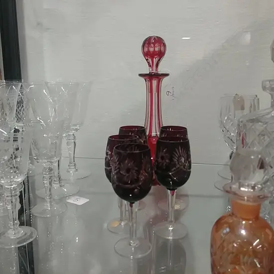 CRANBERRY GLASS DECANTER & 5 GLASSES