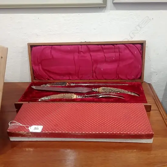 CASED S/S BANDED CARVING SET + CARVING SET 