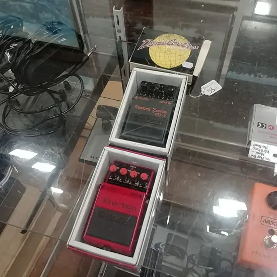 3 GUITAR PEDALS BOSS MT-2/XT-2 +DANLECTRO METAL DISTORTIONE