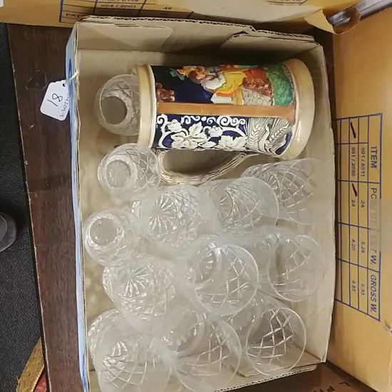 LOT GLASS TUMBLERS ETC