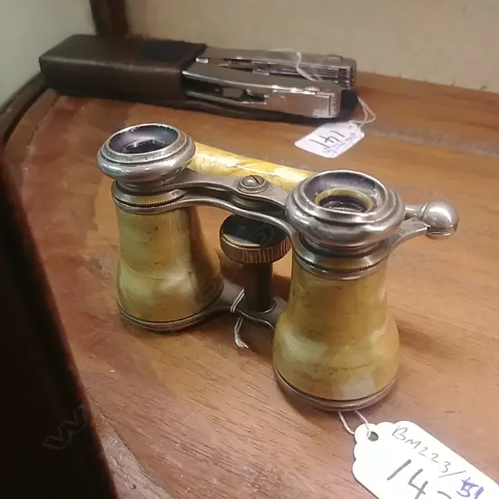 ANTIQUE OPERA GLASSES 