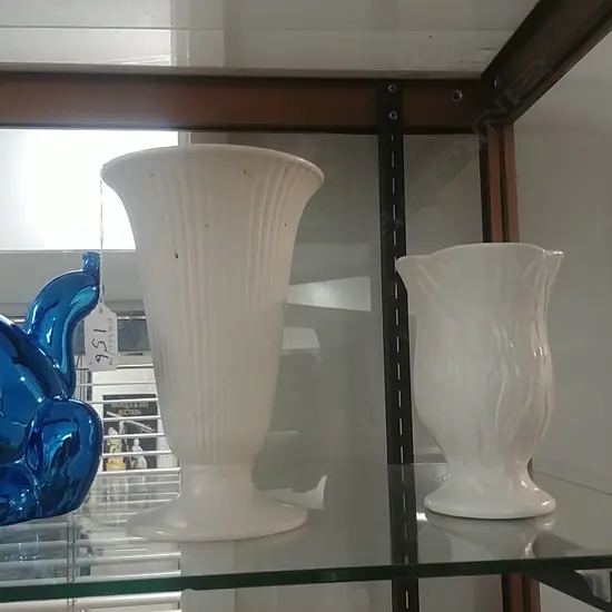 1 C/L + 1 W/W TALL WHITE VASES