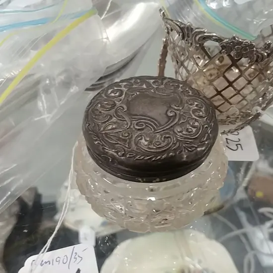 STG TOPPED CRYSTAL JAR