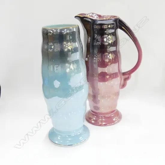 2 MALING LUSTRE PCES: VASE & JUG