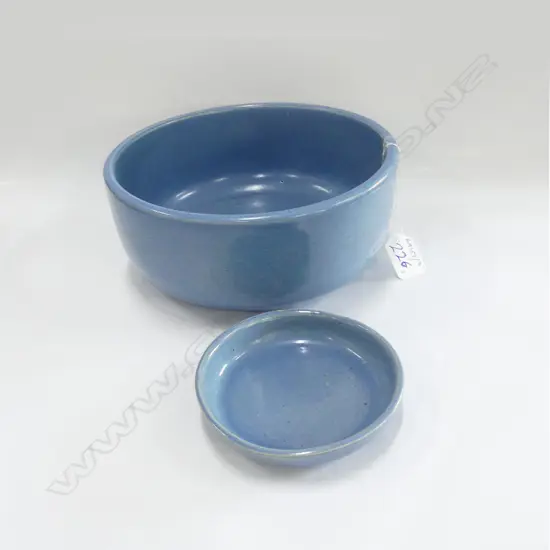 BUCHAN BLUE STONE WARE BOWL & DISH