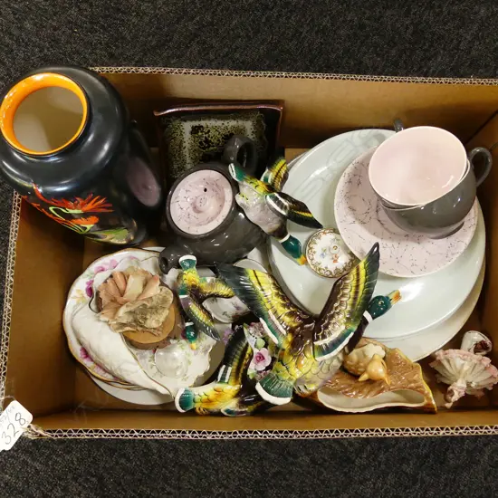 BOX OF CERAMICS - C/LYNN, DUCAL DECO VASE  ETC