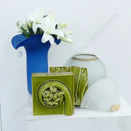 2X LARGE GLASS VASES; GLASS WALL LIGHT; 2X BOB STEINER WALL CERAMICS. AF