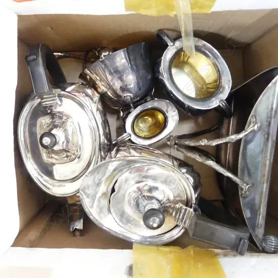 AN EP 30S TEA SERVICE WITH ASST DISHES